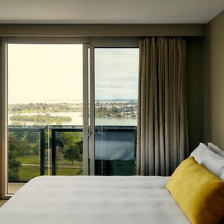The Kinson Hotel Melbourne Ngoại thất bức ảnh A room at the hotel