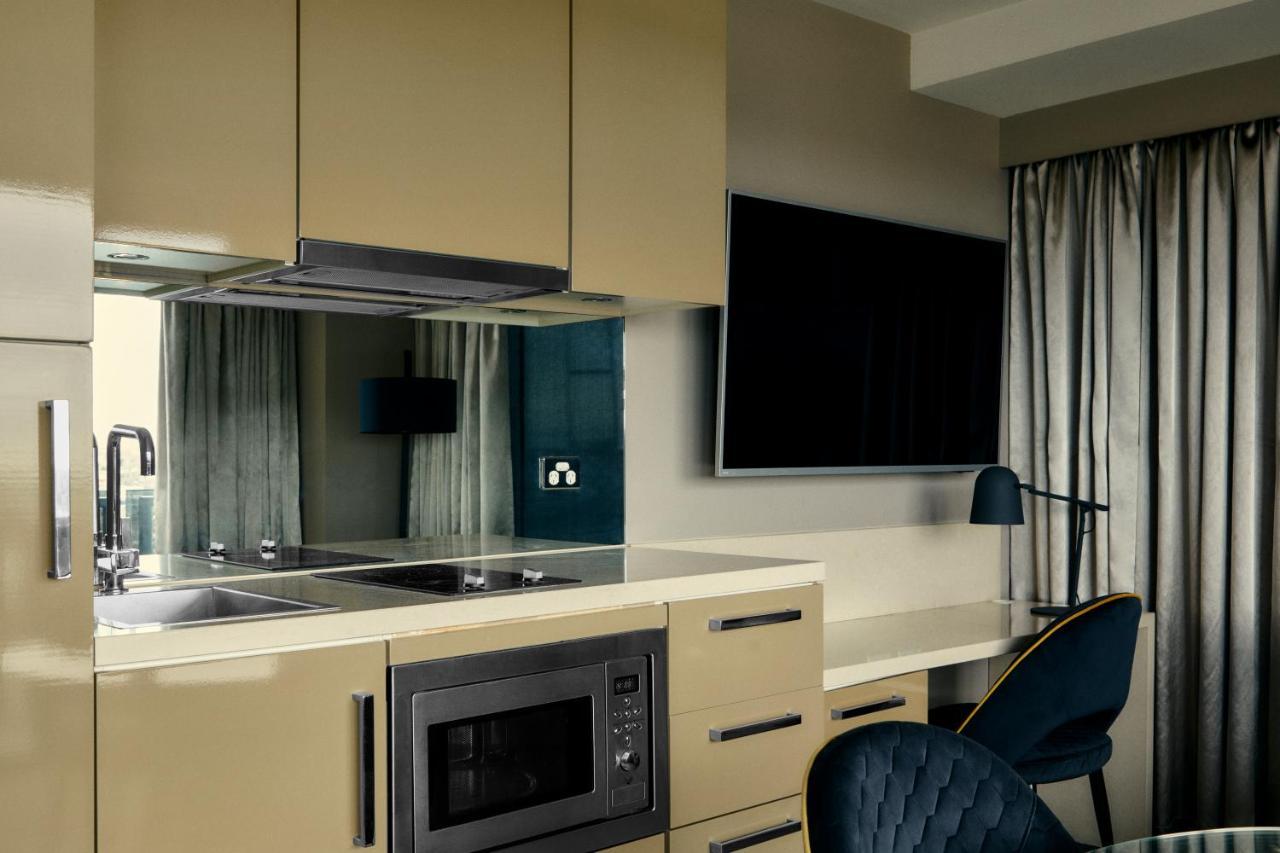 The Kinson Hotel Melbourne Ngoại thất bức ảnh A kitchen in a serviced apartment
